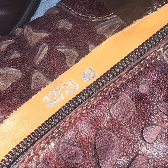 Everybody By B.Z. MODA Leather Cut Out Detailed Heeled Boots - Picture 8 of 11